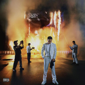 公交车一边做爰一边吃奶
